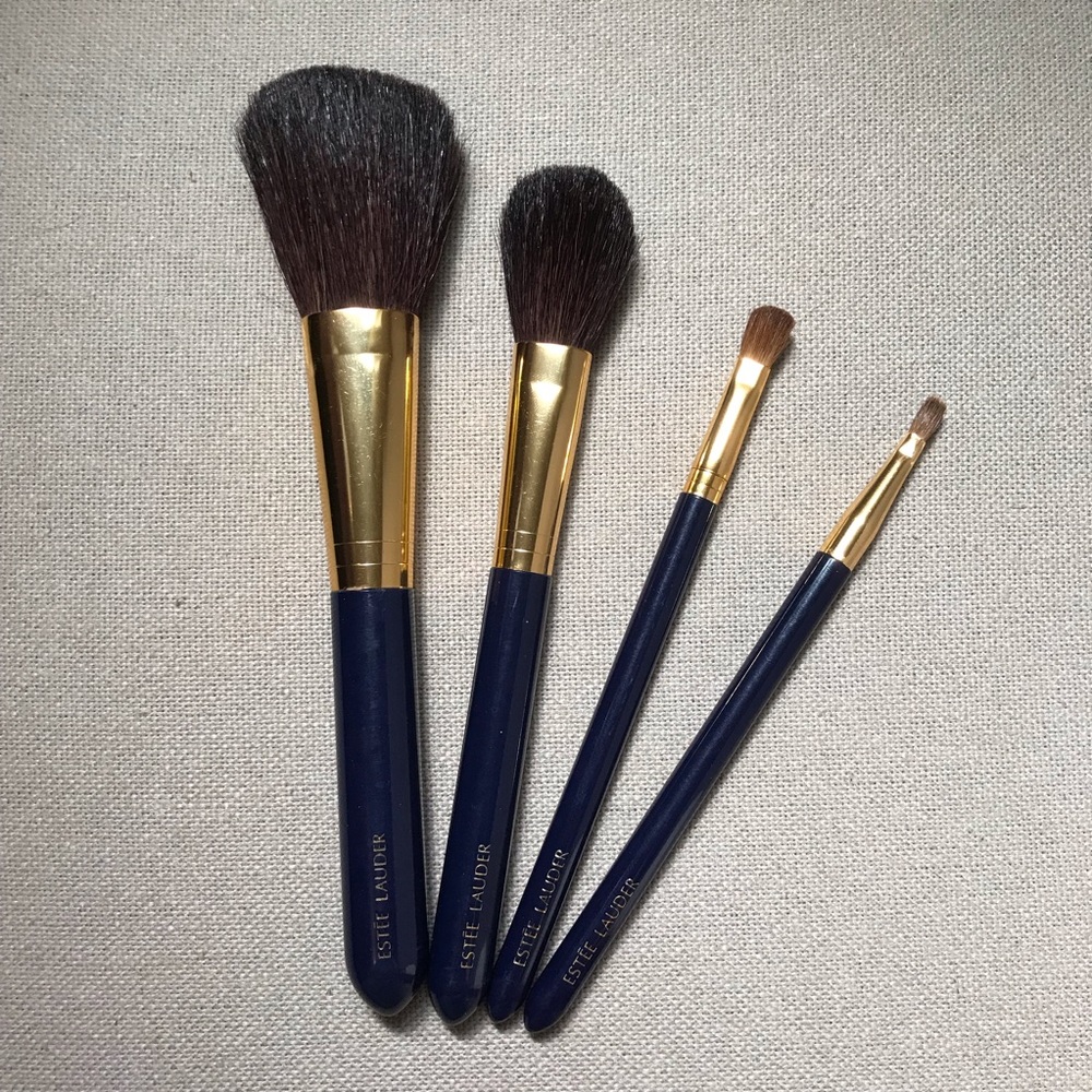 new 💫 estée lauder makeup brush set